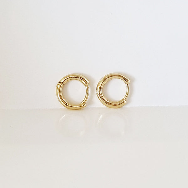 MEDIUM HOOP EARRINGS