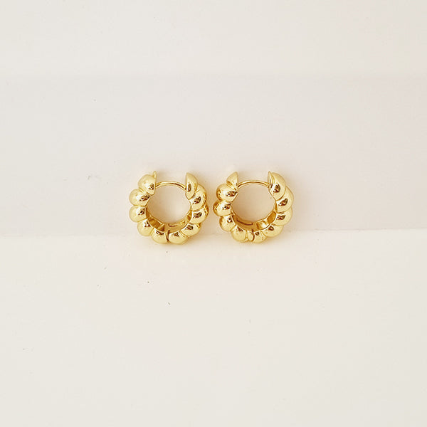 BEADED MINI HOOP EARRINGS