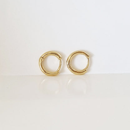 MEDIUM HOOP EARRINGS