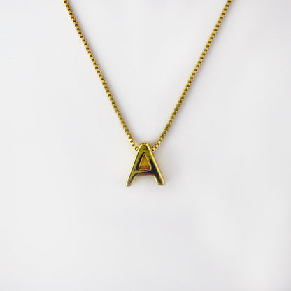 VENECIANA INITIAL NECKLACE